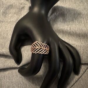 Pandora feather Ring in Rose Gold with crystal size 9